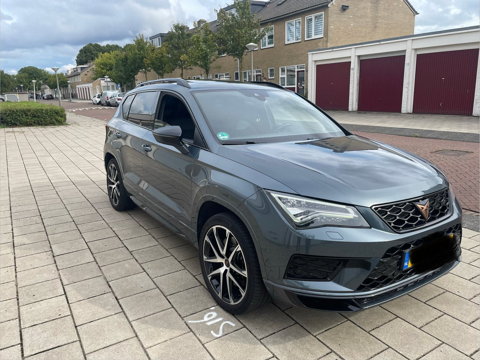 Cupra Ateca 2.0 TSI 300pk 4DRIVE DSG 2019 Grijs, Auto's, Automaat, 4 cilinders, 1984 cc, Ateca
