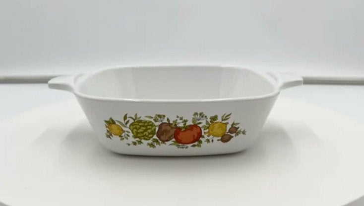 Corningware Ovenschaal P-41-B 'Spice of Life' Vintage, Overige typen, Ophalen of Verzenden, Zo goed als nieuw, Steen/keramiek
