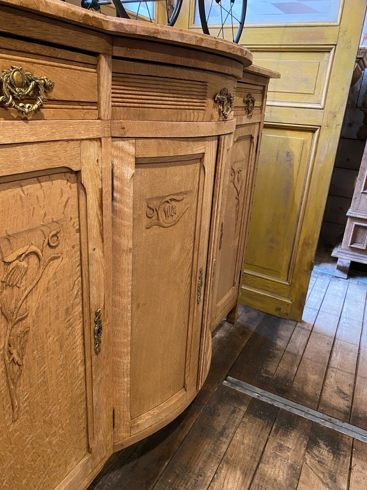 Charmant landelijk Frans eiken dressoir kast, Ophalen