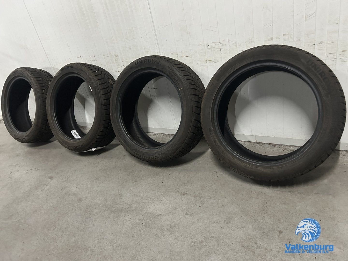 9mm! Winterbanden 215/50R18 Uniroyal Winter Expert