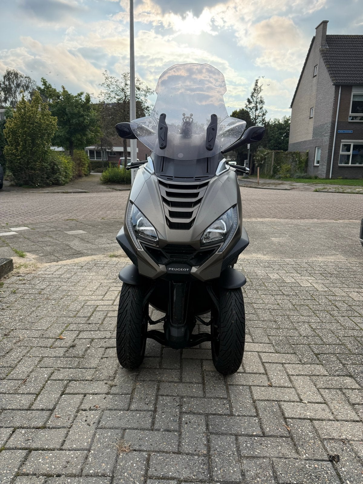 Peugeot Metropolis 400 SW Zo goed als nieuw, Particulier, Scooter