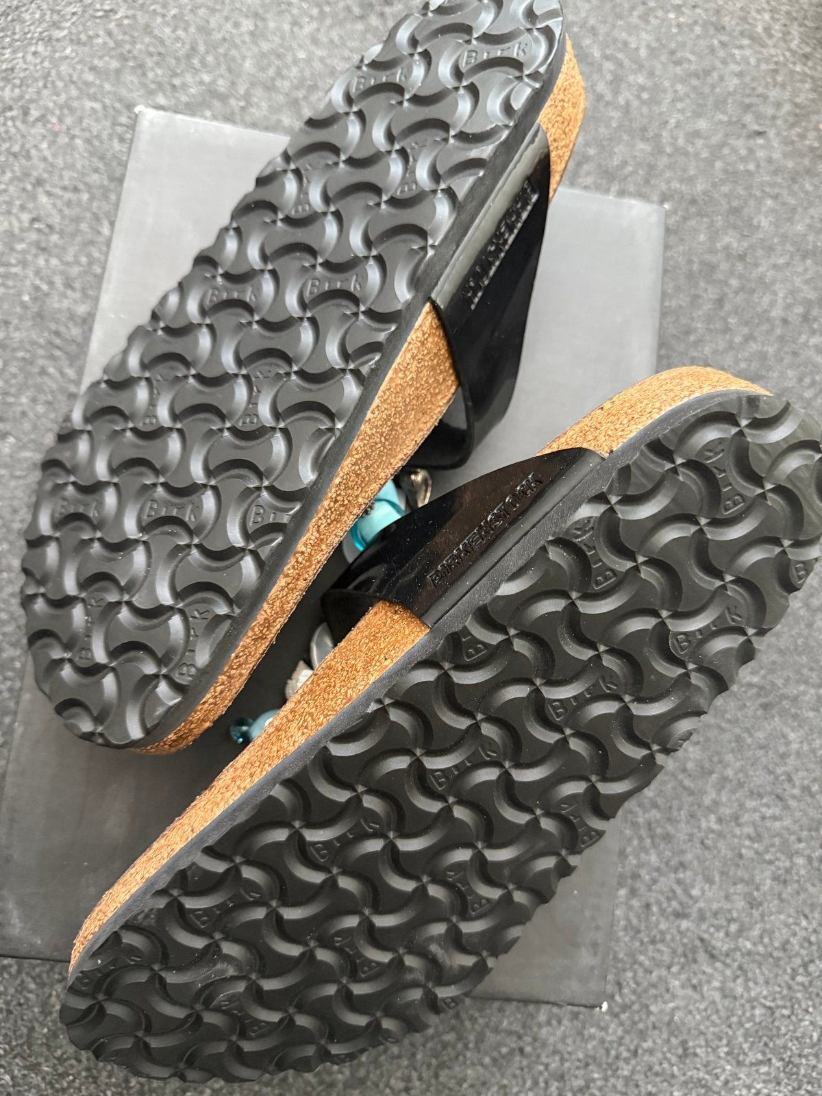 Diverse schoenen en slippers - Maat 39 - Zo goed als nieuw, Ophalen, Zo goed als nieuw, Sandalen of Muiltjes