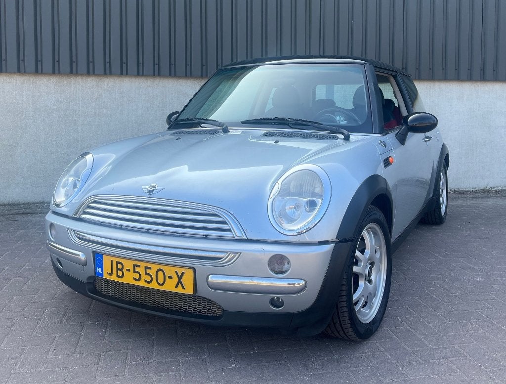 Mini cooper 1.6 | APK  07-08-2027 | Bluetooth | stoelverwarm, 1025 kg, Zwart, 4 cilinders, 4 stoelen