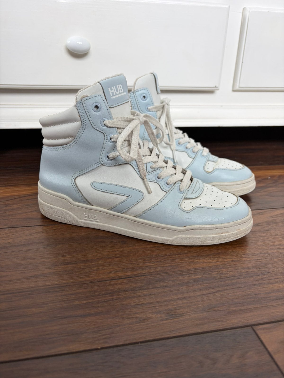 HUB Court-z High hoge sneakers baby blue mt 41 100% leer, Kleding | Dames, Ophalen of Verzenden, Zo goed als nieuw, Sneakers of Gympen