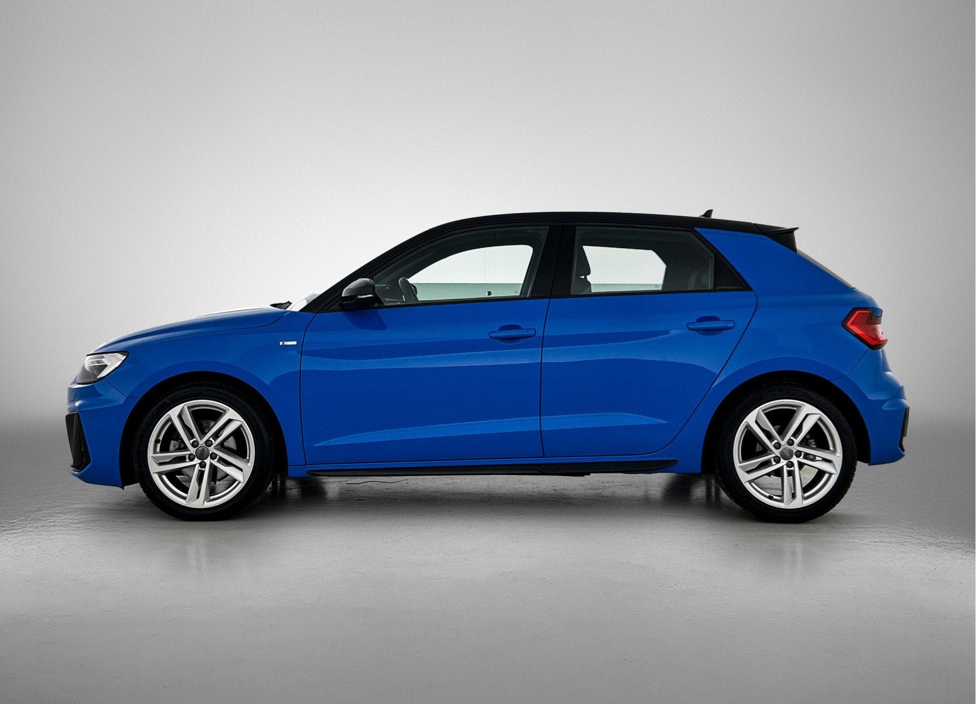 Audi A1 Sportback 30 TFSI S Line edition one | NAVI | STOELV, Voorwielaandrijving, 12 maanden, Stof, Euro 6