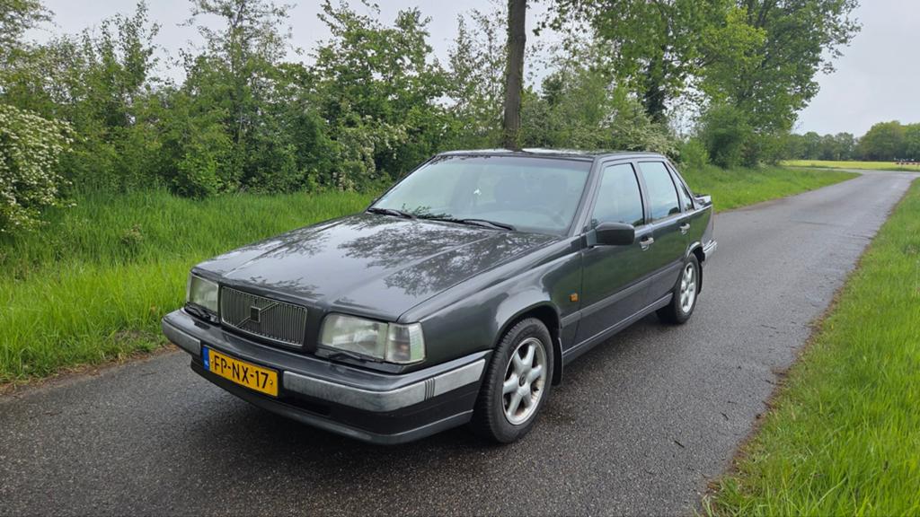 Volvo 850 2.5 GLT U9 1993 Grijs, Voorwielaandrijving, 1341 kg, Leder en Stof, Origineel Nederlands