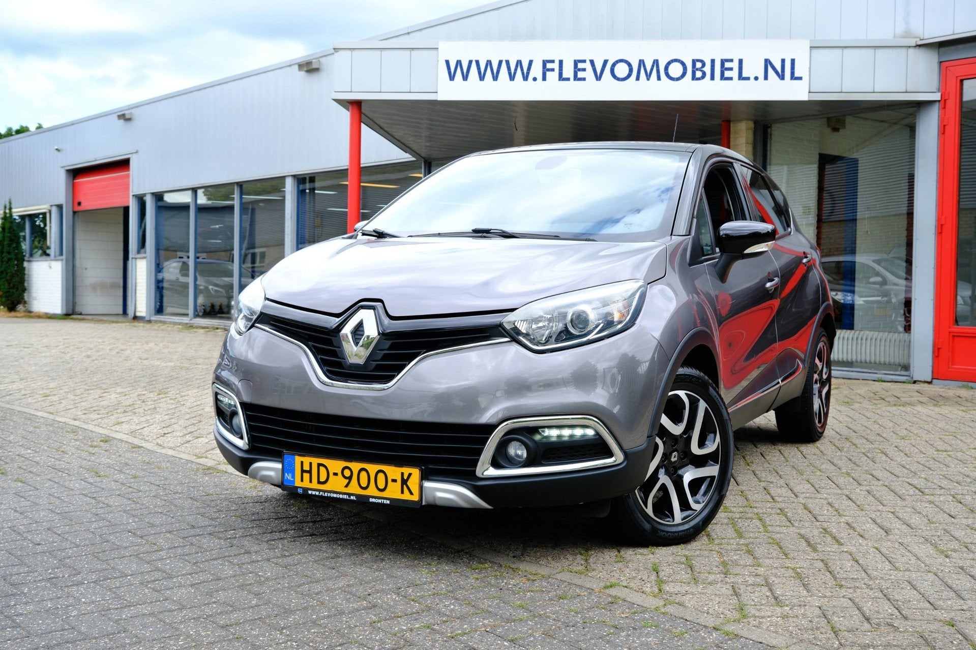 Renault Captur 0.9 TCe Xmod Navi|Leder|Clima|Cam|LMV, Voorwielaandrijving, 898 cc, Stof, Gebruikt
