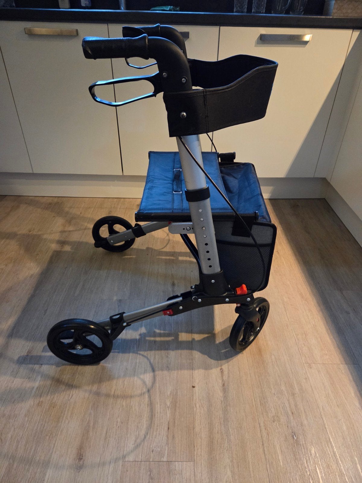 Rolator zo goed als nieuw., Diversen, Ophalen, Lichtgewicht, Zo goed als nieuw