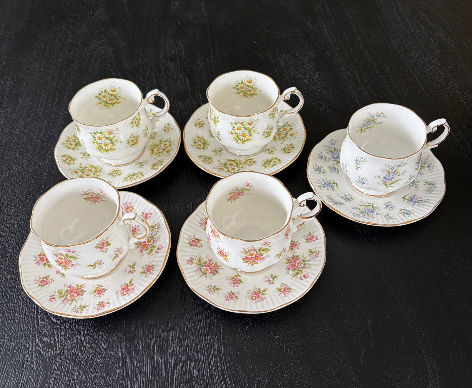 Vintage Queens Rosina Countryside, Antiek en Kunst, Ophalen of Verzenden