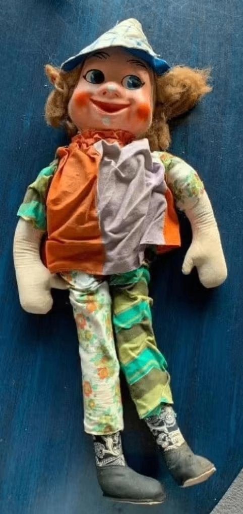 Kleurrijke clownspop, clown, pop van ongeveer 54 cm lang, Verzamelen, Ophalen of Verzenden, Gebruikt, Pop