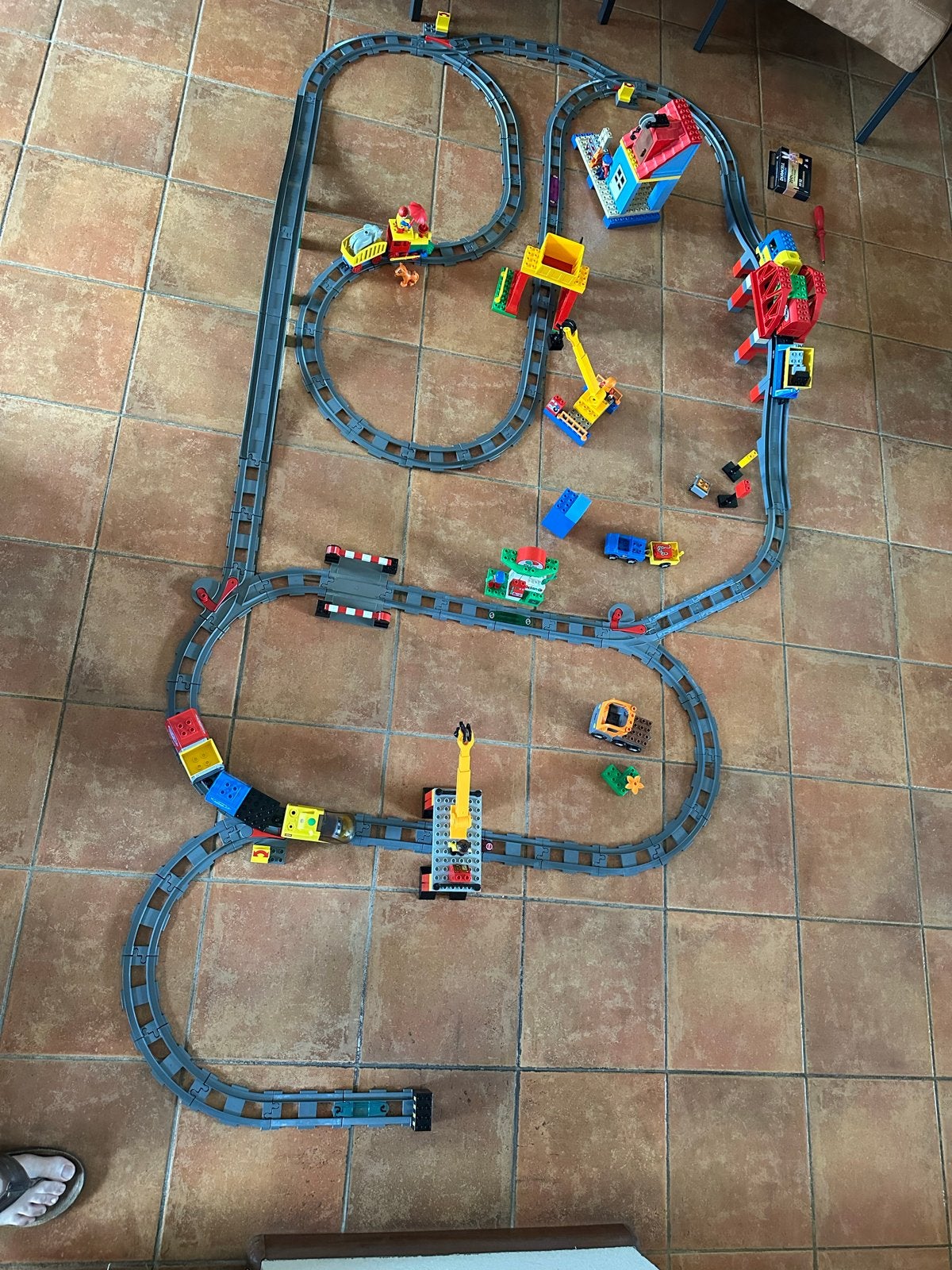 Grote Lego Duplo Treinset met bruggen en gebouwen, Kinderen en Baby's, Speelgoed | Duplo en Lego, Gebruikt, Ophalen of Verzenden