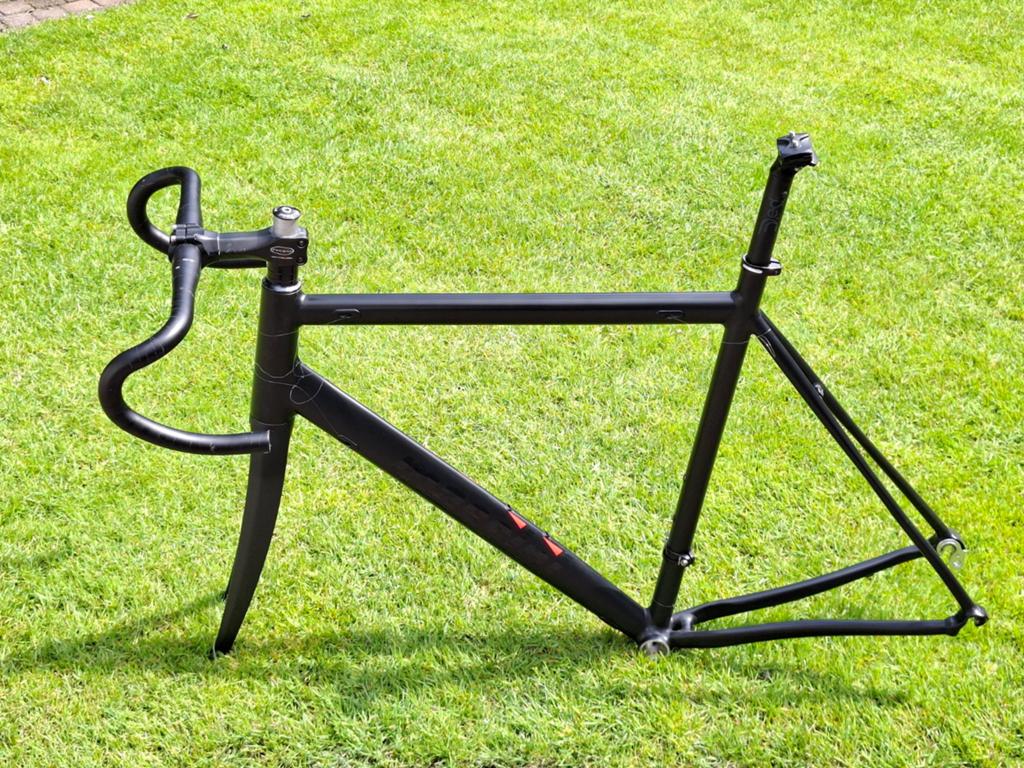 Massini frame racefiets aluminium 58cm, Fietsen en Brommers, Fietsonderdelen, Ophalen, Racefiets, Frame, Aluminium