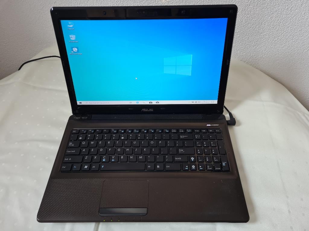 Asus Laptop 15.6 Lcd Nieuwe Wind 11 + SSD + Lader, Gebruikt, 2 tot 3 Ghz, 15 inch, Ophalen of Verzenden