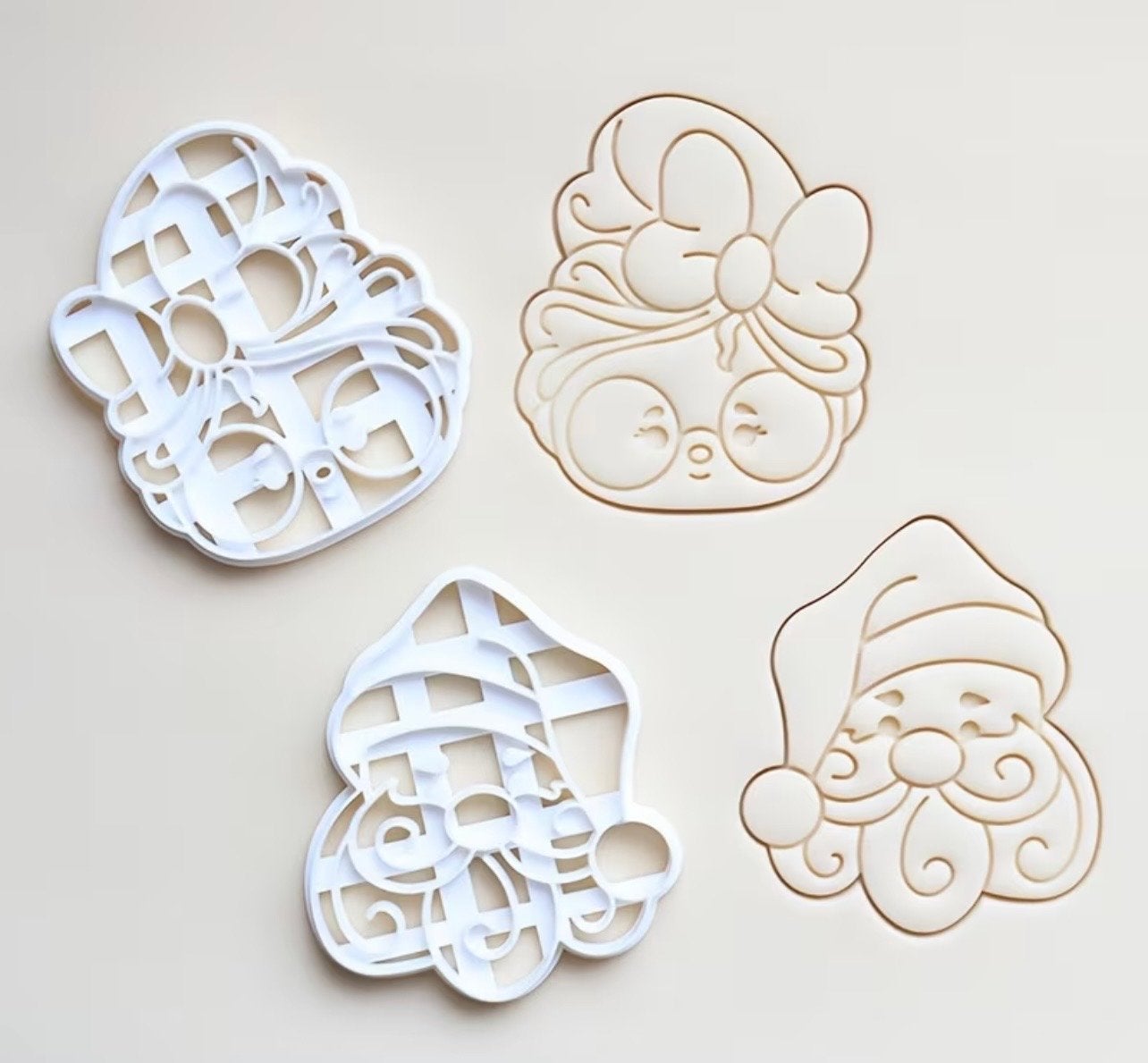 Kerstkoekjesuitstekers: Kerstman & Mevrouw Claus, Overige typen, Kunststof, Nieuw, Ophalen of Verzenden