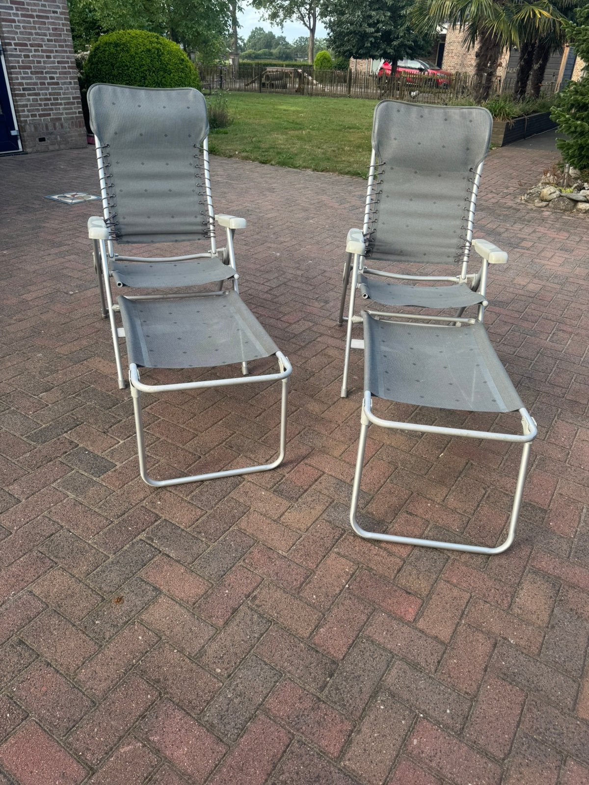 2x Campart Travel Campingstoelen met voetenbank, Ophalen, Gebruikt, Campingstoel