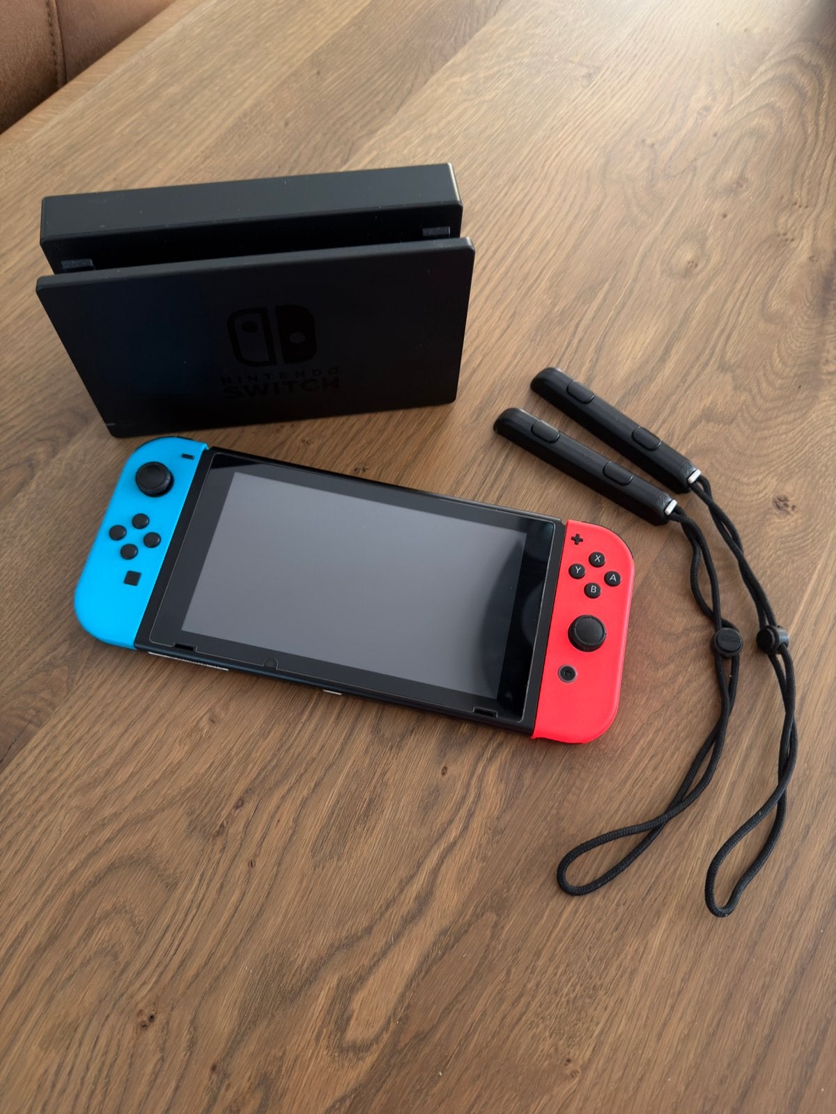 Nintendo Switch compleet met Joy-Cons en Dock en opbergbox, Ophalen of Verzenden, Zo goed als nieuw, Met 2 controllers, Switch Original