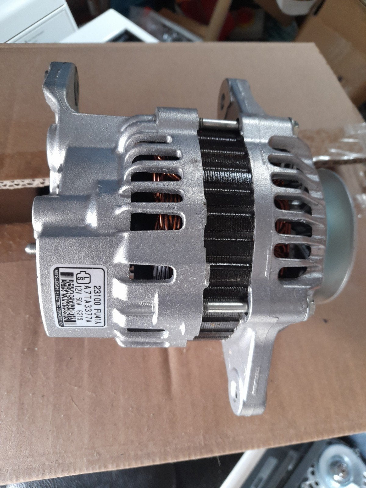 Dynamo nieuw, alternator , 12V  50 ampere., Ophalen of Verzenden, Nieuw