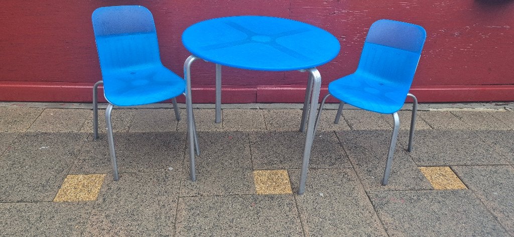 IKEA vintage ronde PS Rundt design eettafel plus 4 stoelen, Ophalen, 100 tot 150 cm, Rond, 50 tot 100 cm