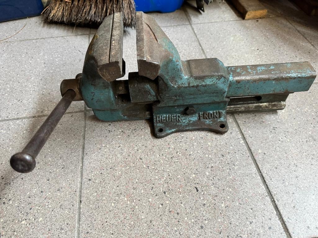 Heuer Brockhaus 120mm bankschroef, Doe-het-zelf en Verbouw, Werkbanken, Ophalen, Gebruikt, 70 tot 120 cm, Bankschroef
