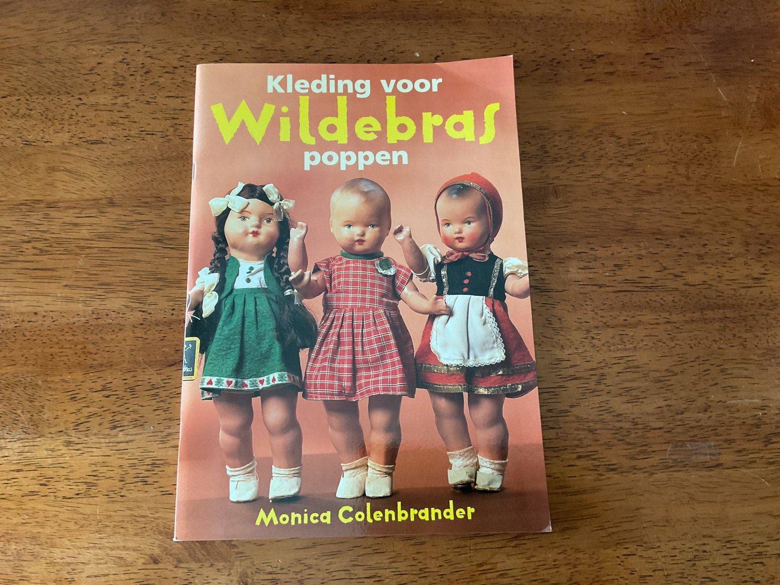 Kleding voor Wildebras poppen - Monica Colenbrander, Ophalen of Verzenden, Nieuw, Poppen maken
