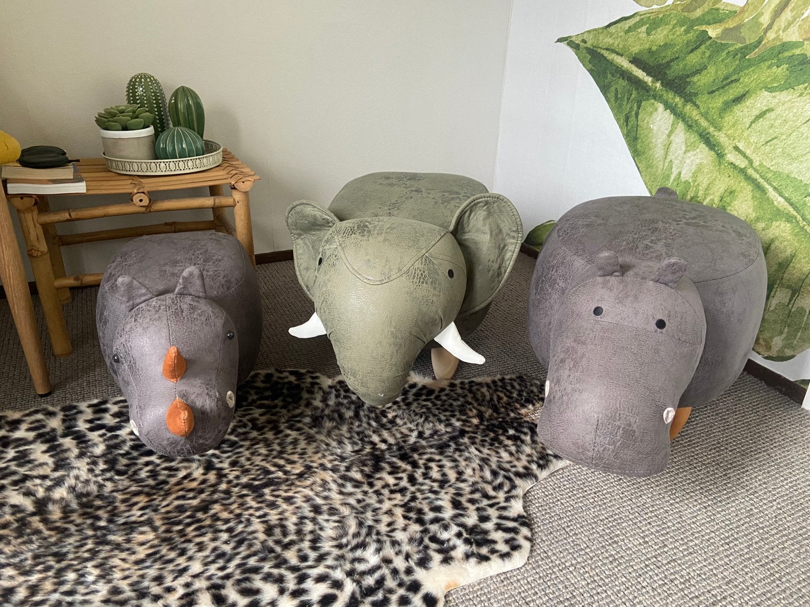 Krukje olifant nijlpaard en neushoorn, Ophalen, Zo goed als nieuw, Overige materialen