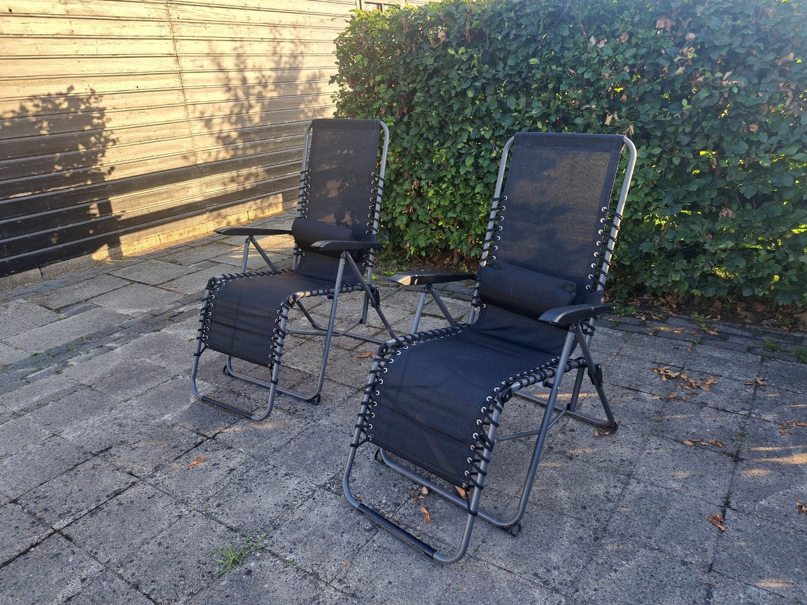 2 nette tuinstoelen, Ophalen, Kunststof