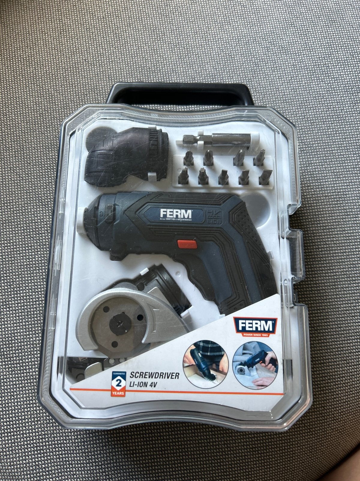 Ferm Accu Schroevendraaier Li-Ion 4V met accessoires, Ophalen of Verzenden, Zo goed als nieuw, Minder dan 400 watt, Boor- en Schroefmachine