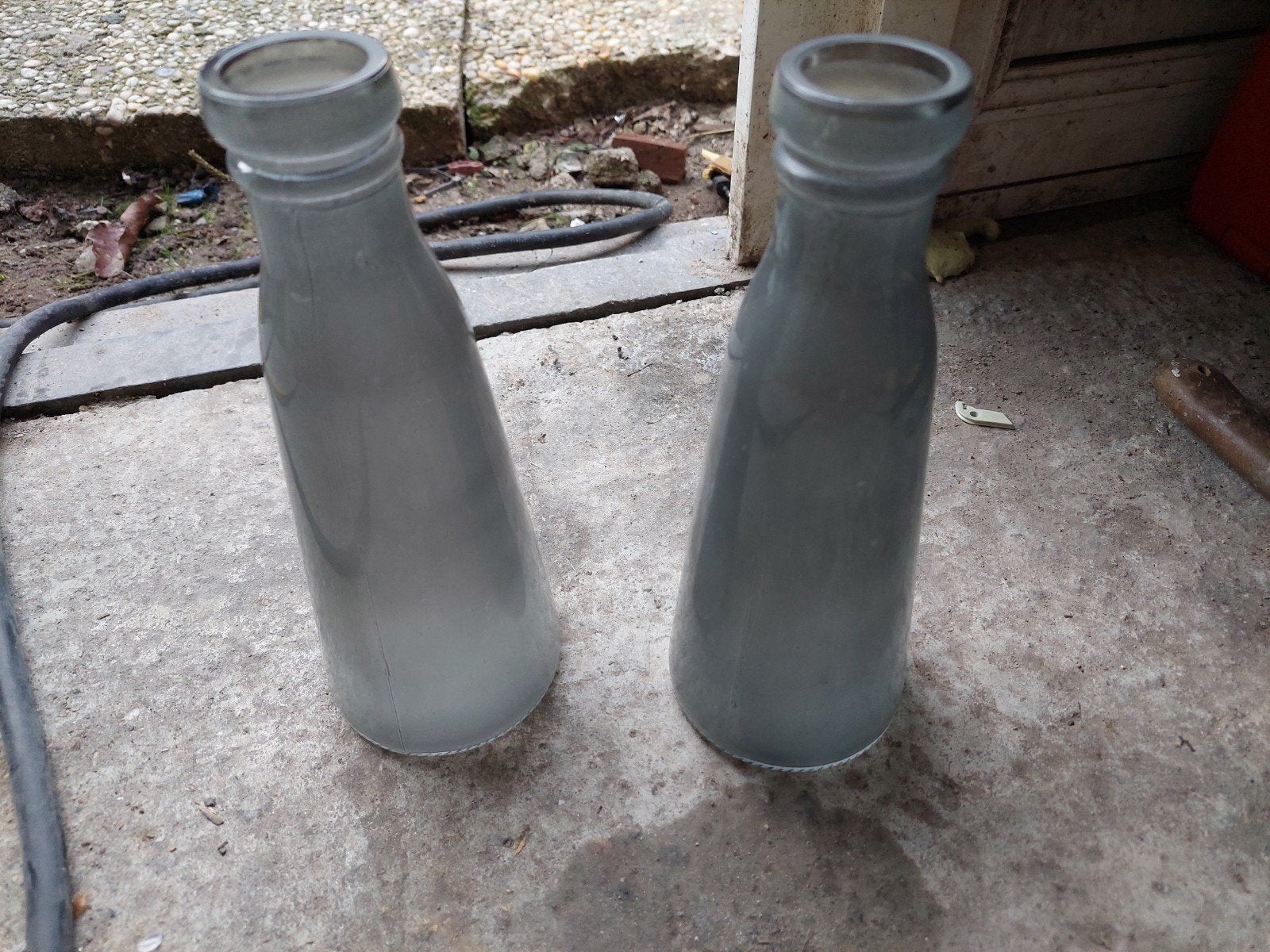 Set van 2 vintage melkflessen, grijs geverfd, Ophalen of Verzenden