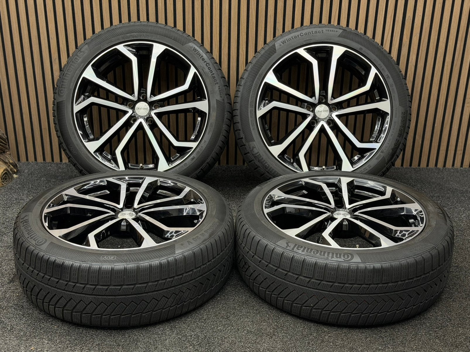 20 inch Dezent TA - Audi Q5 5x112 ET39 255/45/20 Continental, Auto-onderdelen, Banden en Velgen, Ophalen, 255 mm, ., Banden en Velgen
