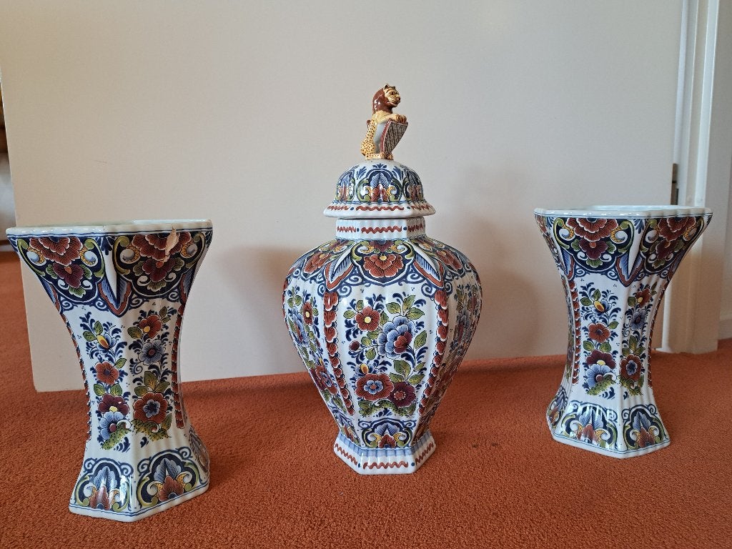 Delfts Blauw Vaas en Twee Bloempotten - Handgeschilderd, Ophalen