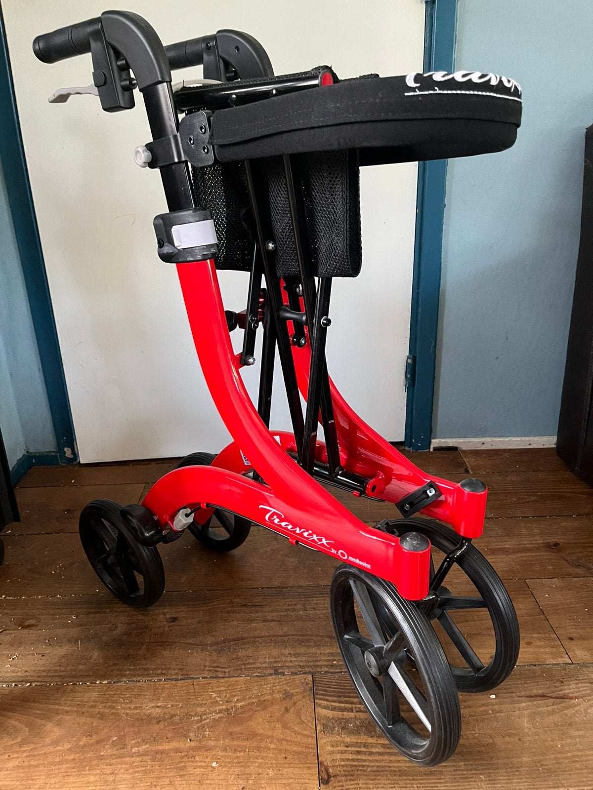 Nieuwe Travixx rollator maat M, Ophalen of Verzenden, Nieuw