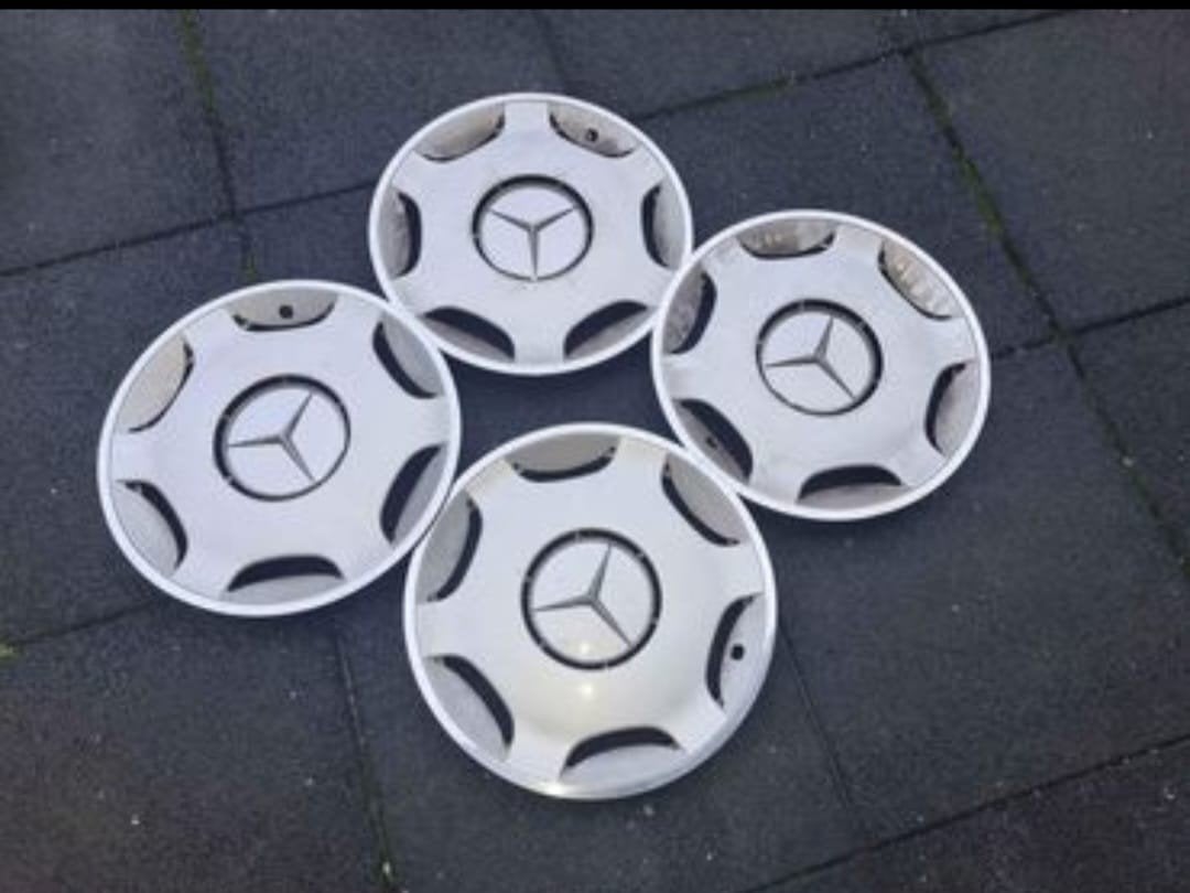 Te koop 4 wieldoppen mercedes, Ophalen