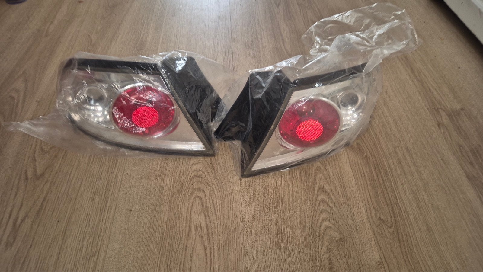 Set achterlicht units voor Mazda 323F, Ophalen of Verzenden