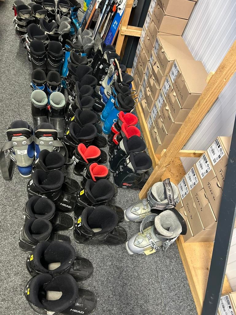 Partijtje kinder skischoenen, Sport en Fitness, Skiën en Langlaufen, Ophalen, Gebruikt, 100 tot 140 cm, Schoenen