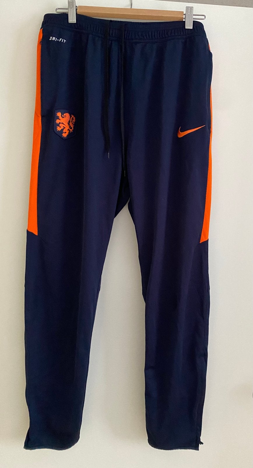 Nederlands Elftal Trainingsbroek XL uit 2016 als nieuw!!, Blauw, Maat 56/58 (XL), Ophalen of Verzenden, Zo goed als nieuw