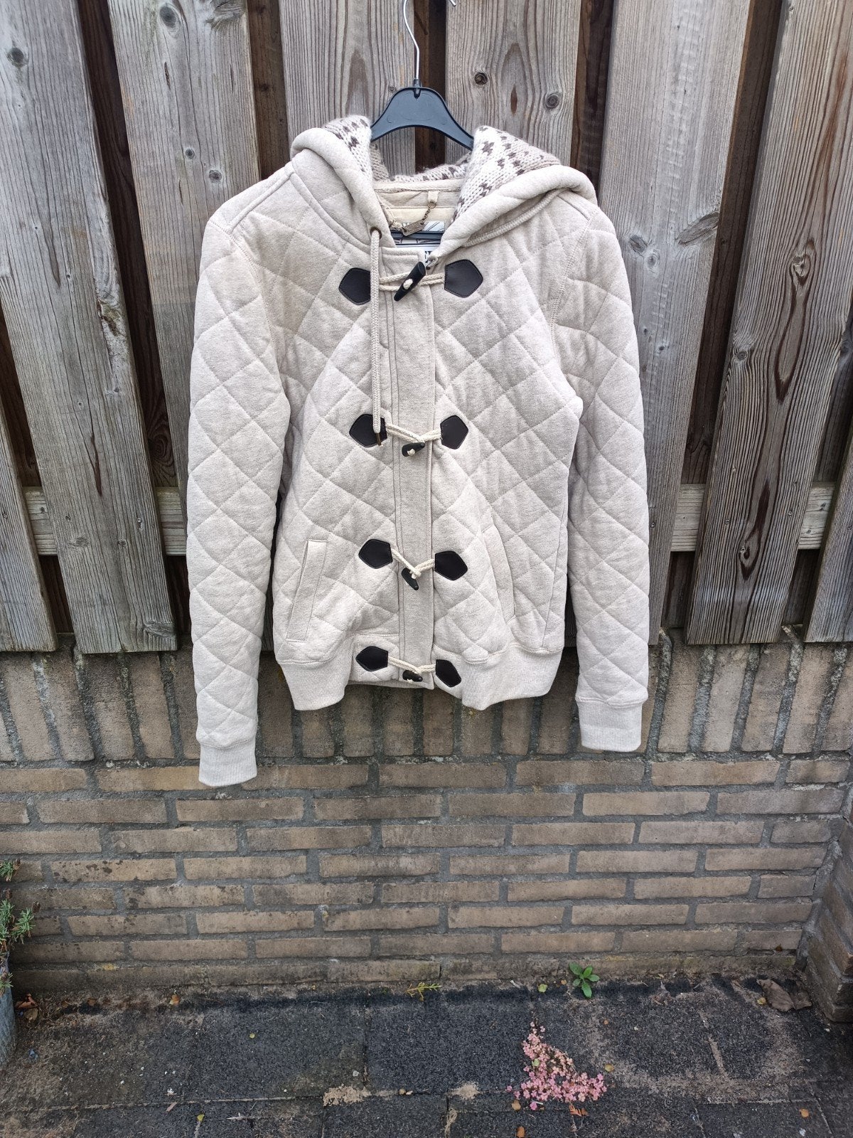 O'BLEU Gewatteerd vest met houtje-touwtje sluiting, O'BLEU, Beige, Maat 42/44 (L), Ophalen of Verzenden