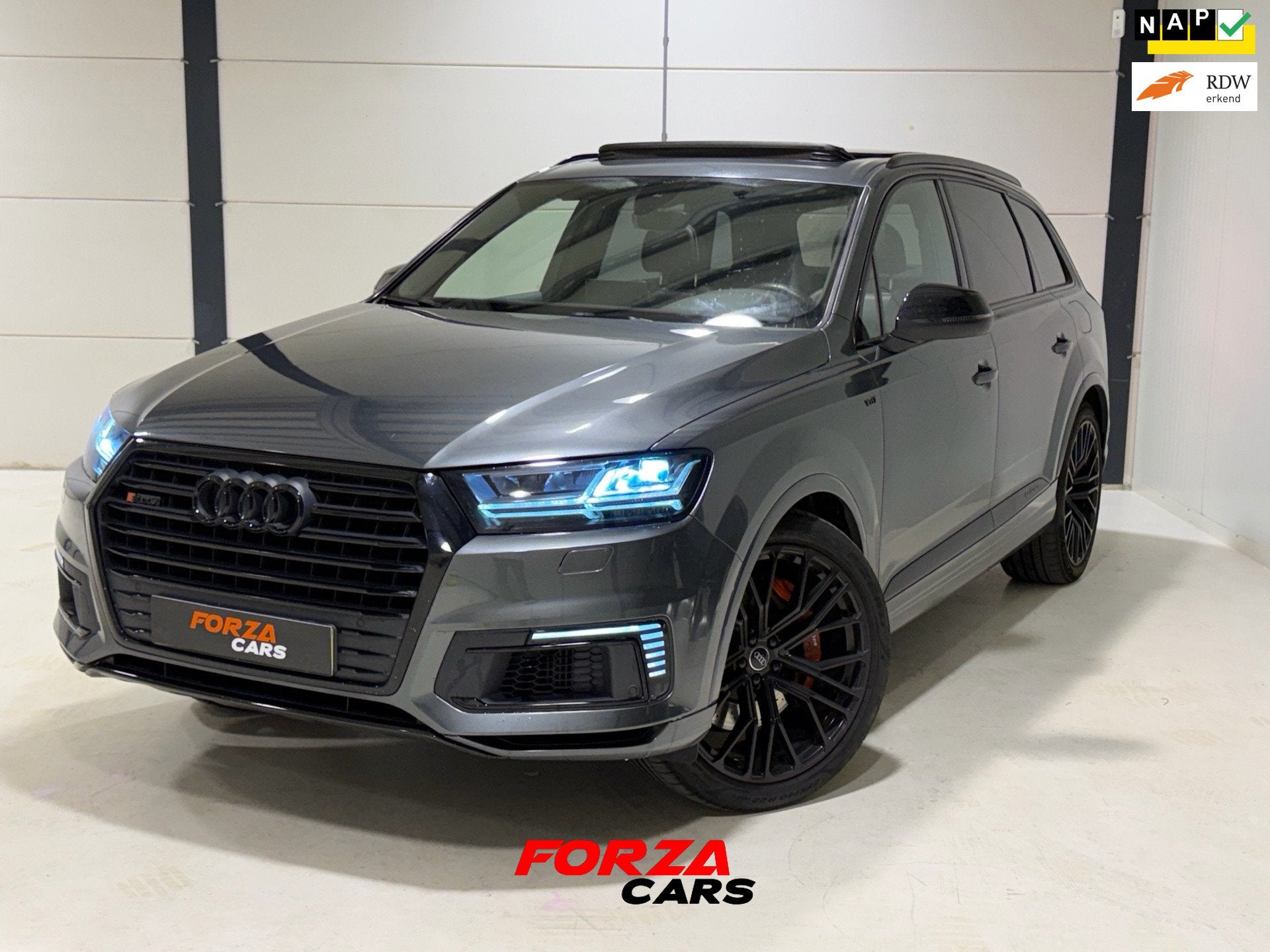 Audi Q7 3.0 TDI e-tron quattro Sport PANO | Luchtvering | 3x, Auto's, Automaat, Parkeerassistent, Gebruikt, 259 pk