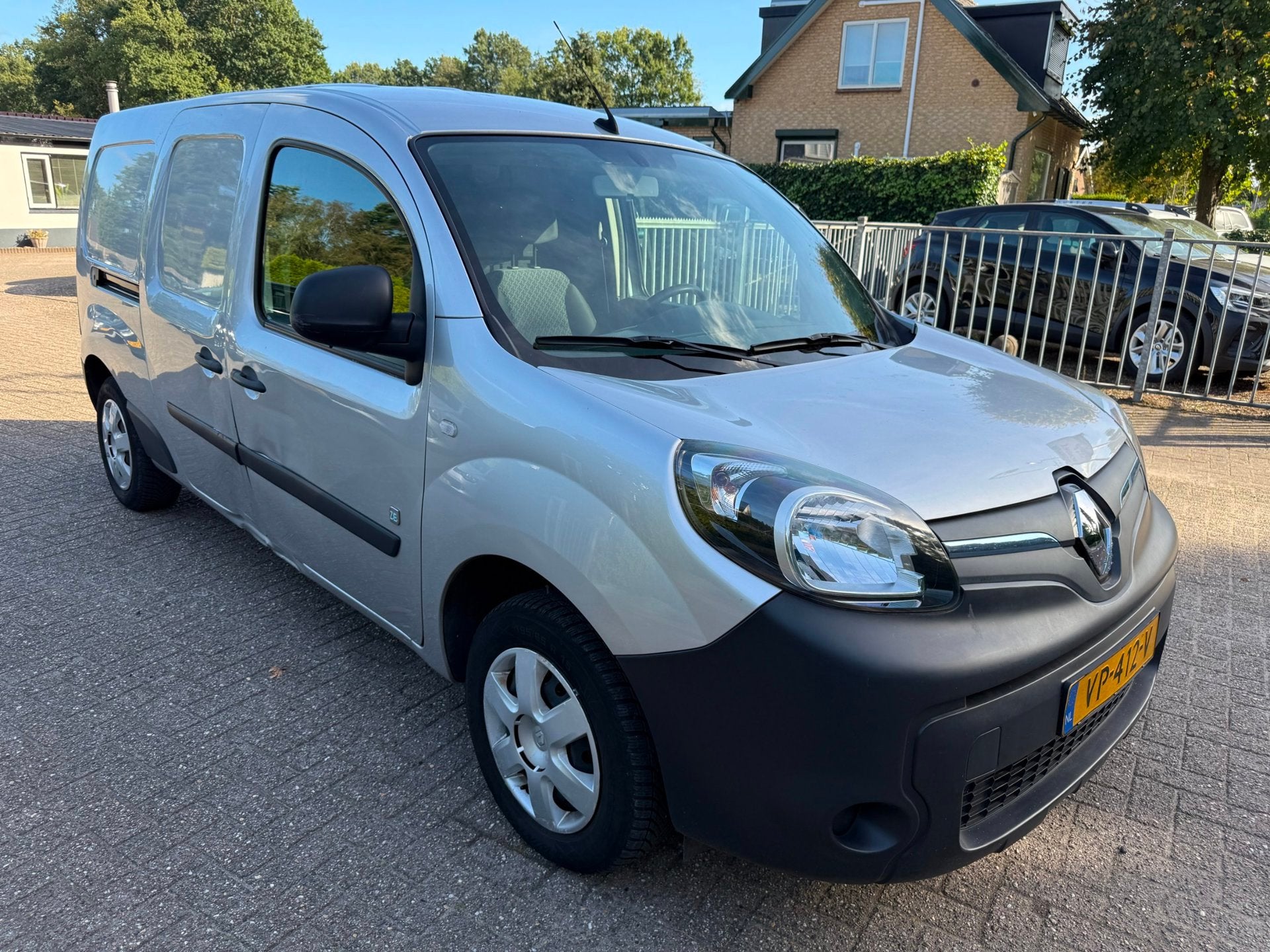Renault Kangoo Express Z.E. Maxi INCL. ACCU (SoH 100 %!) AC, Auto's, Dealer onderhouden, Stof, Gebruikt, Origineel Nederlands