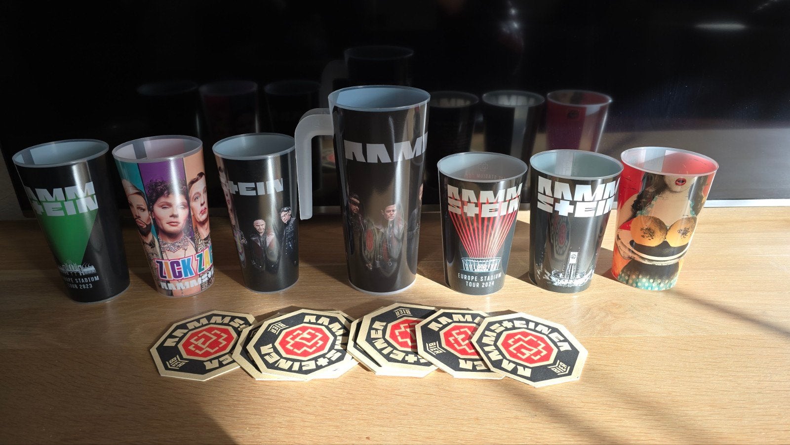 Rammstein 7 bekers en 12 onderzetters, Ophalen of Verzenden, Nieuw, Gebruiksvoorwerp