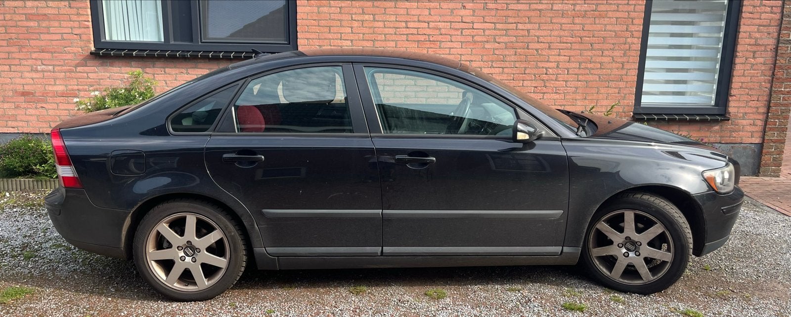 Volvo S40 1.8 2004 met trekhaak, Auto's, Voorwielaandrijving, 125 pk, 4 cilinders, Zwart