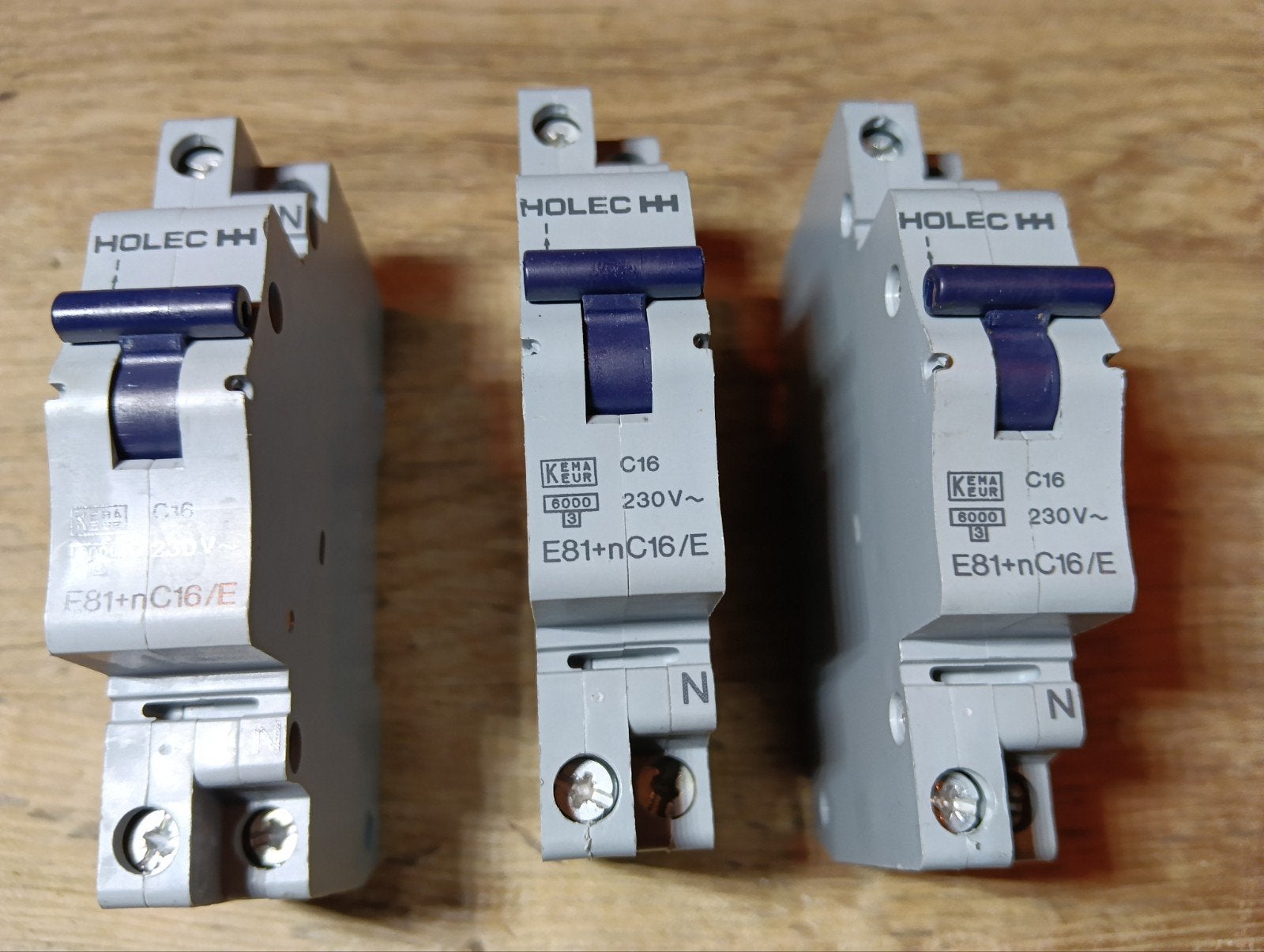 3 nieuwe HOLEC HH C16 installatie Automaten samen €10,00, Ophalen of Verzenden, Nieuw, Overige merken, Installatieautomaat