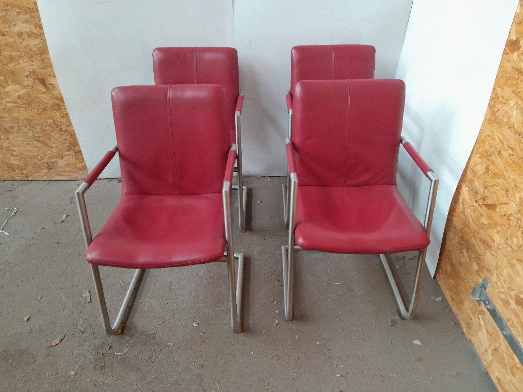 stoelen rood, bordeaux rood, eetkamerstoelen, Ophalen of Verzenden, Zo goed als nieuw, Rood
