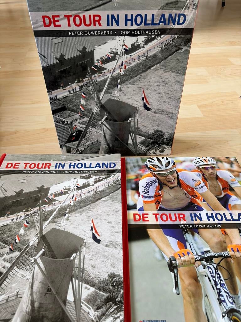 De Tour in Holland - Peter Ouwerkerk & Joop Holthausen, Ophalen of Verzenden, Gelezen, Lopen en Fietsen