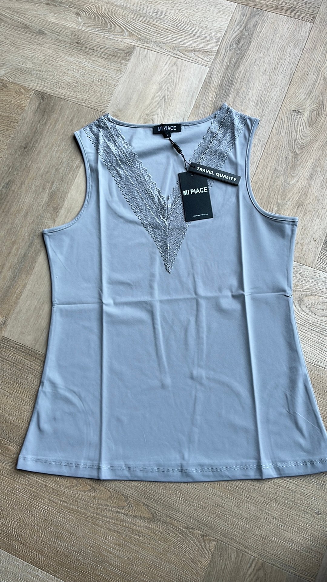 Dames top maat L Mi Piace, Kleding | Dames, Maat 42/44 (L), Nieuw, Ophalen of Verzenden, Zonder mouw