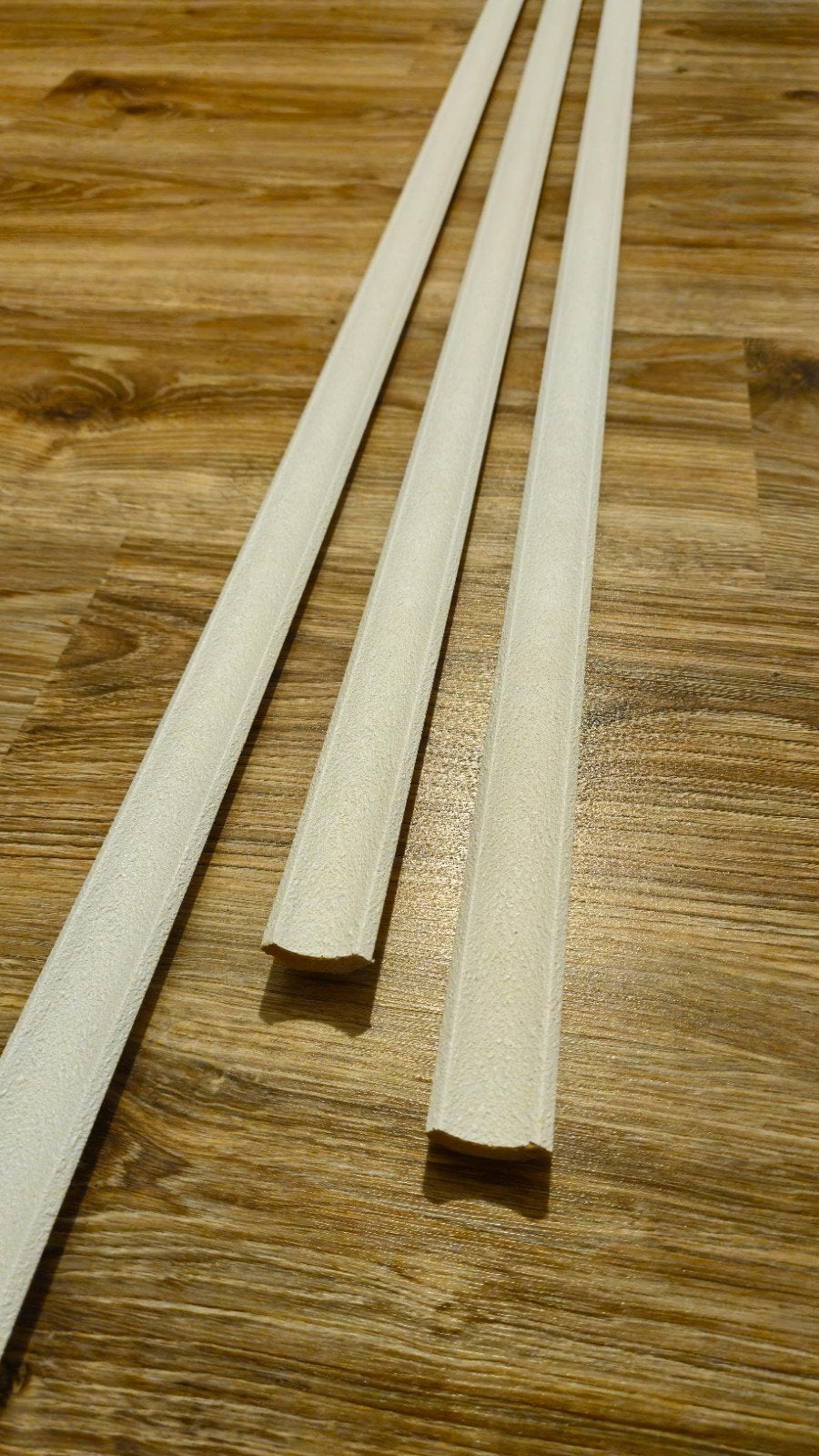 3 witte decoratieve holle MDF sierlijsten., Ophalen, Nieuw, Mdf, 250 cm of meer