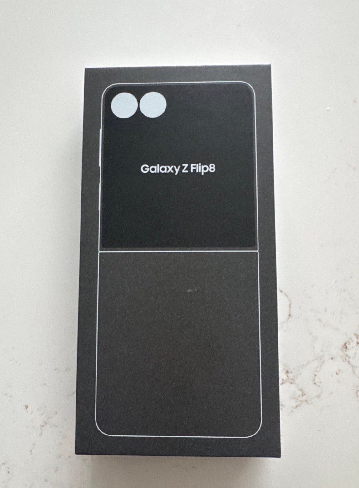 Samsung Galaxy Z Flip 8 - Nieuw in doos