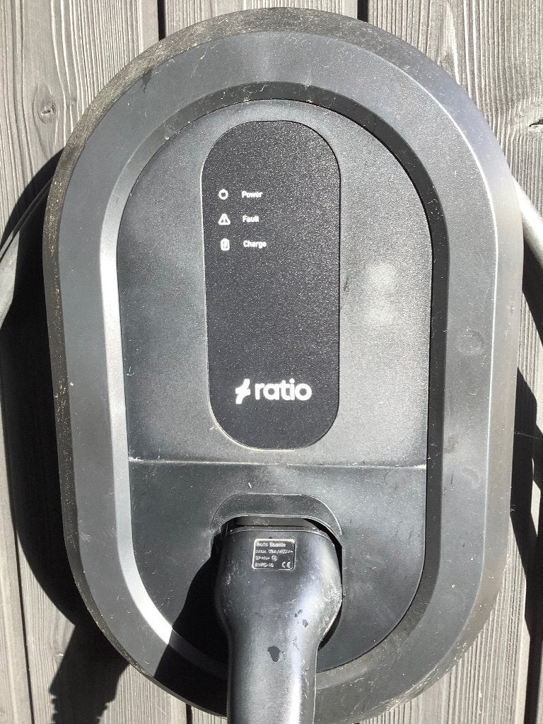 Ratio Smart/Solar Charger 11-22kW 7,5m laadpaal met CT klem, Auto diversen, Ophalen, Zo goed als nieuw, Laadpaal