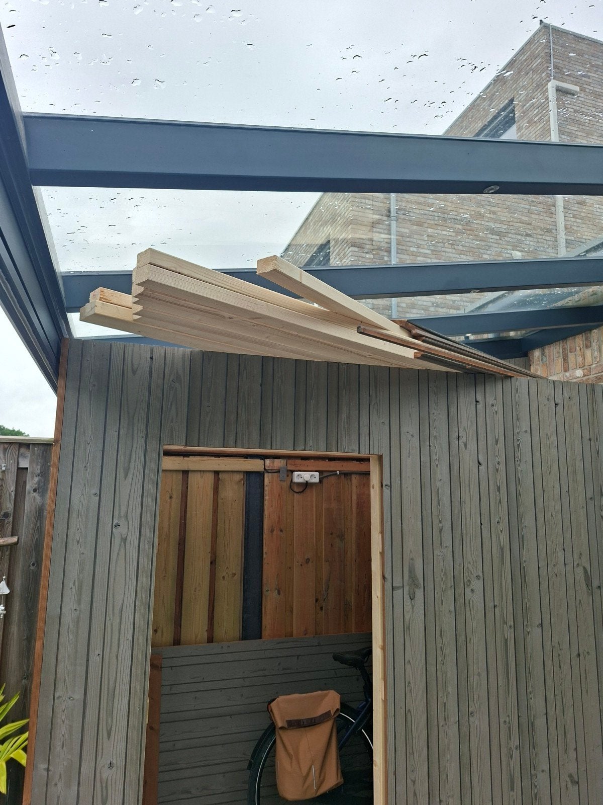 Vuren balken en MDF-plaat, Ophalen, 25 tot 50 mm, Nieuw, 300 cm of meer