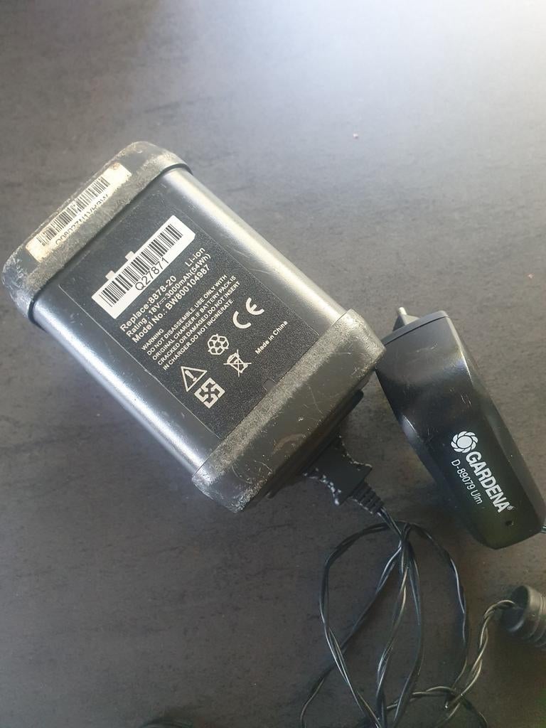 18v accu +lader gardena met grasstrimmer, Ophalen