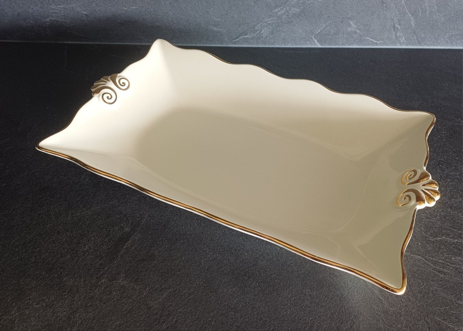 Enorme Puntgave Vintage JCB Artichaut Schaal Goud Crème € 45, Ophalen, Overige stijlen, Schaal of Schalen
